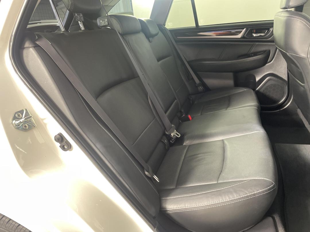 Photo '20' of Subaru Outback