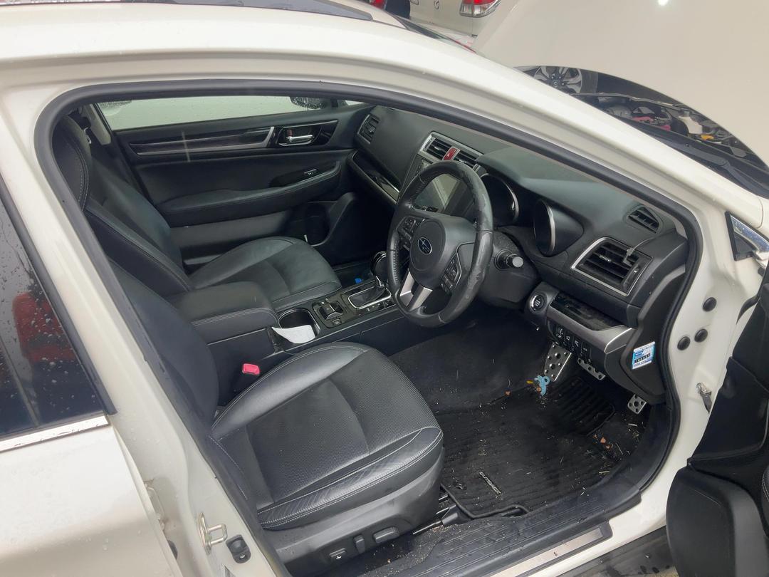 Photo '19' of Subaru Outback