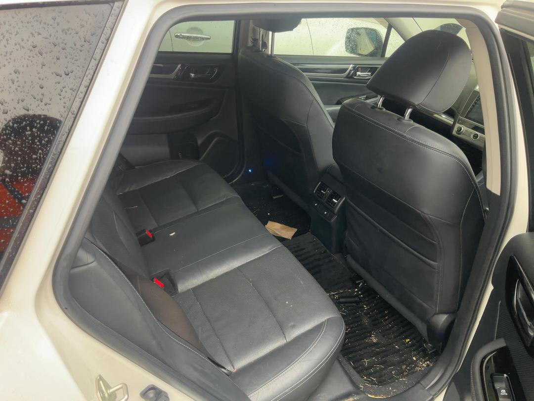 Photo '20' of Subaru Outback