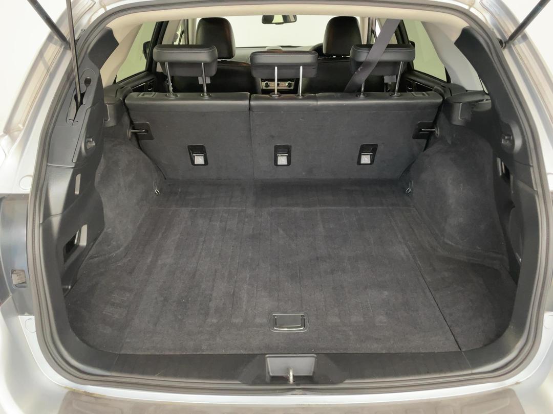 Photo '14' of Subaru Outback