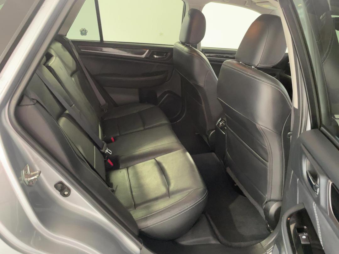 Photo '20' of Subaru Outback