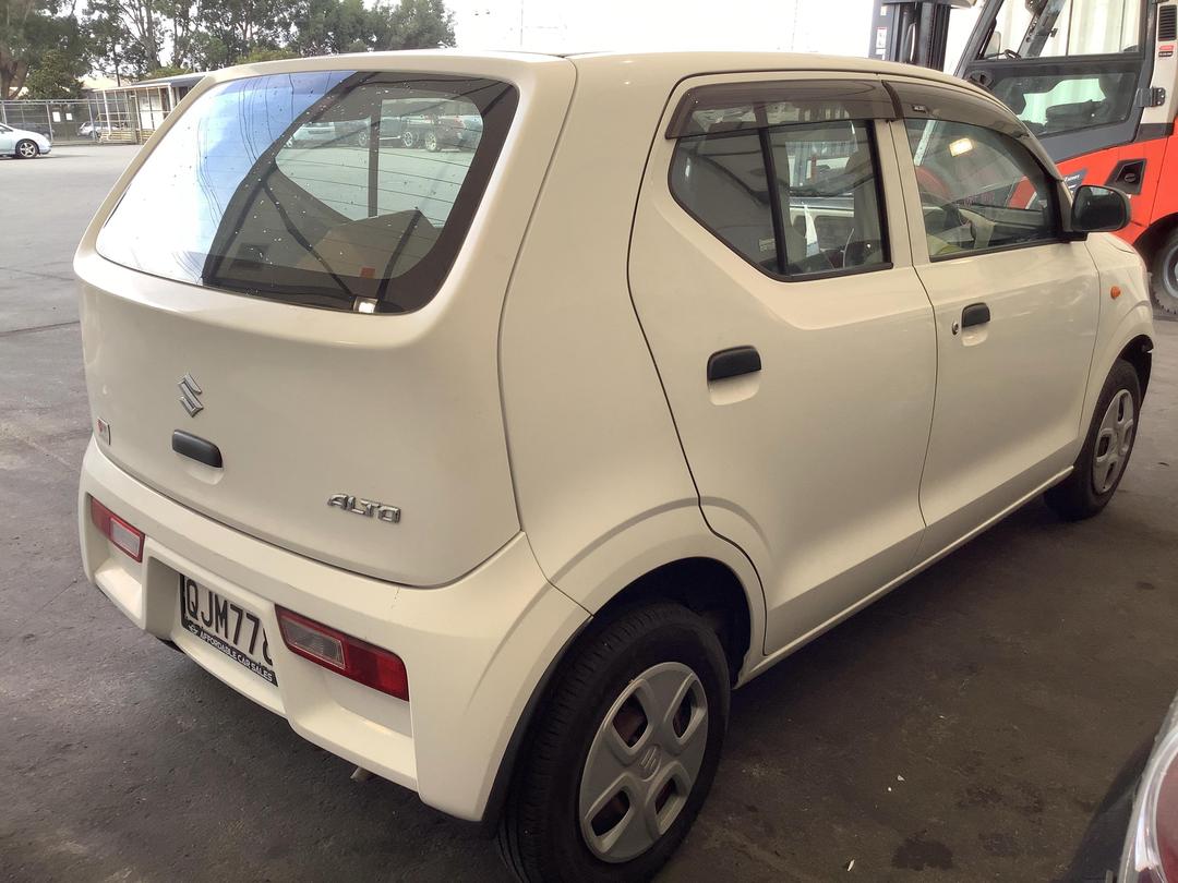 Photo '4' of Suzuki Alto