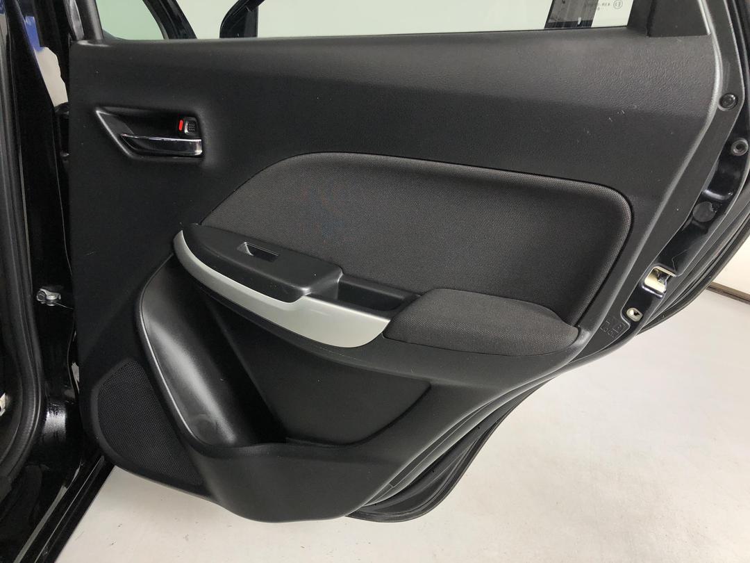 Photo '19' of Suzuki Baleno