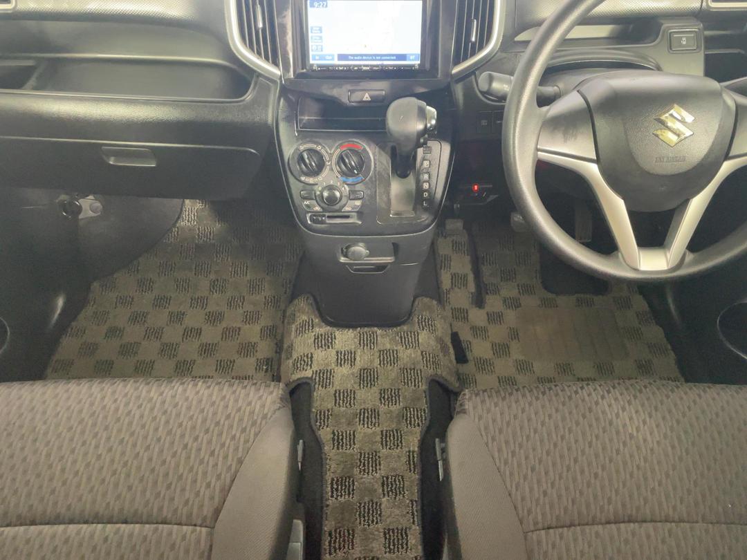 Photo '18' of Suzuki Solio