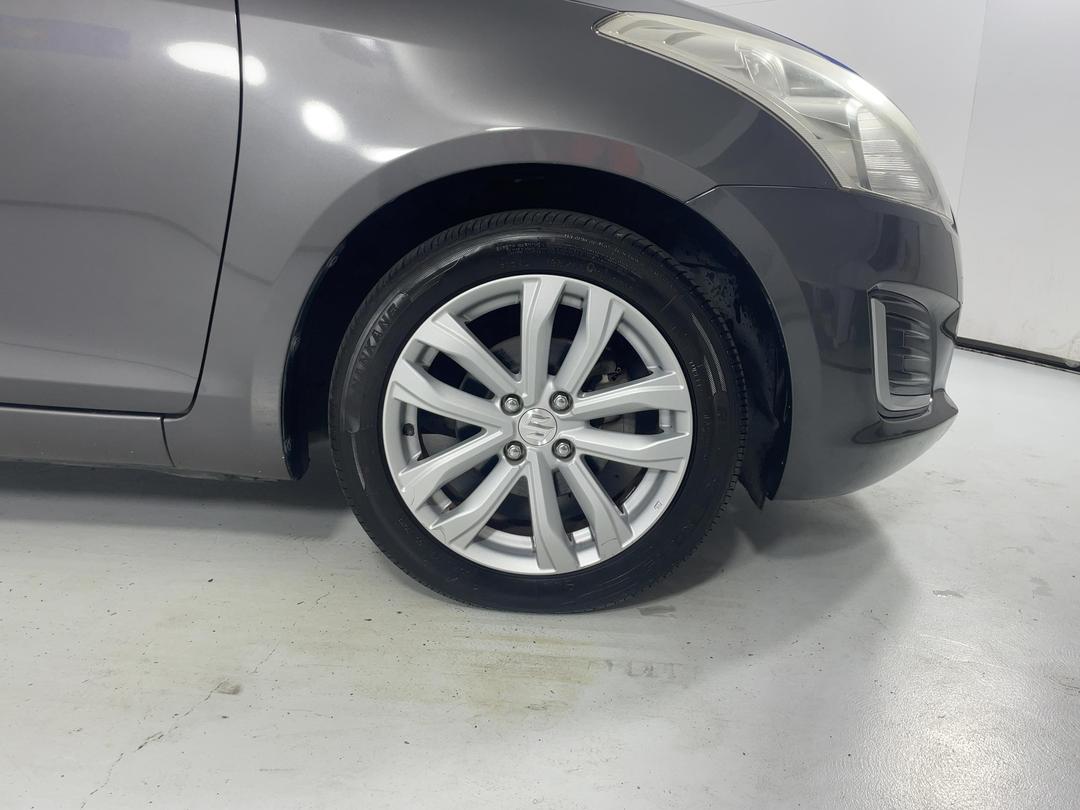 Photo '9' of Suzuki Swift