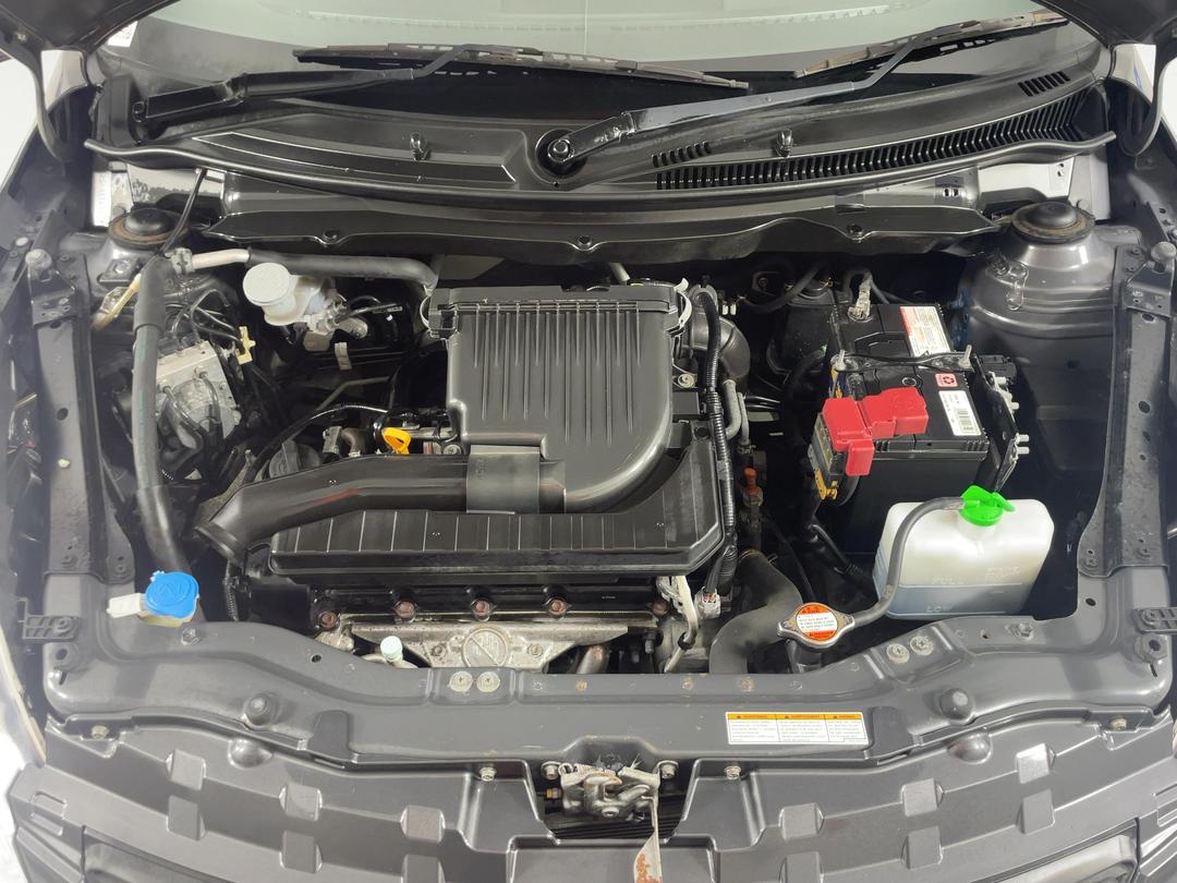 Photo '13' of Suzuki Swift