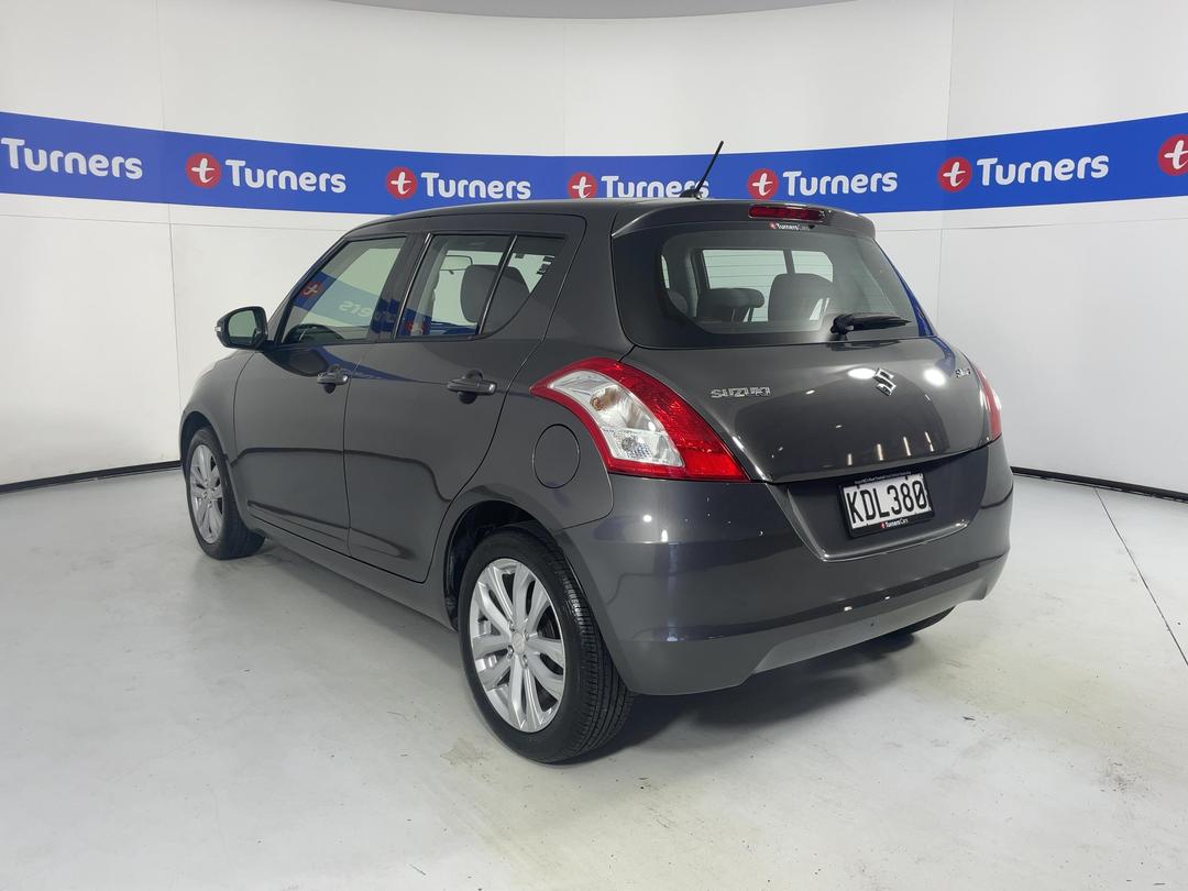 Photo '5' of Suzuki Swift
