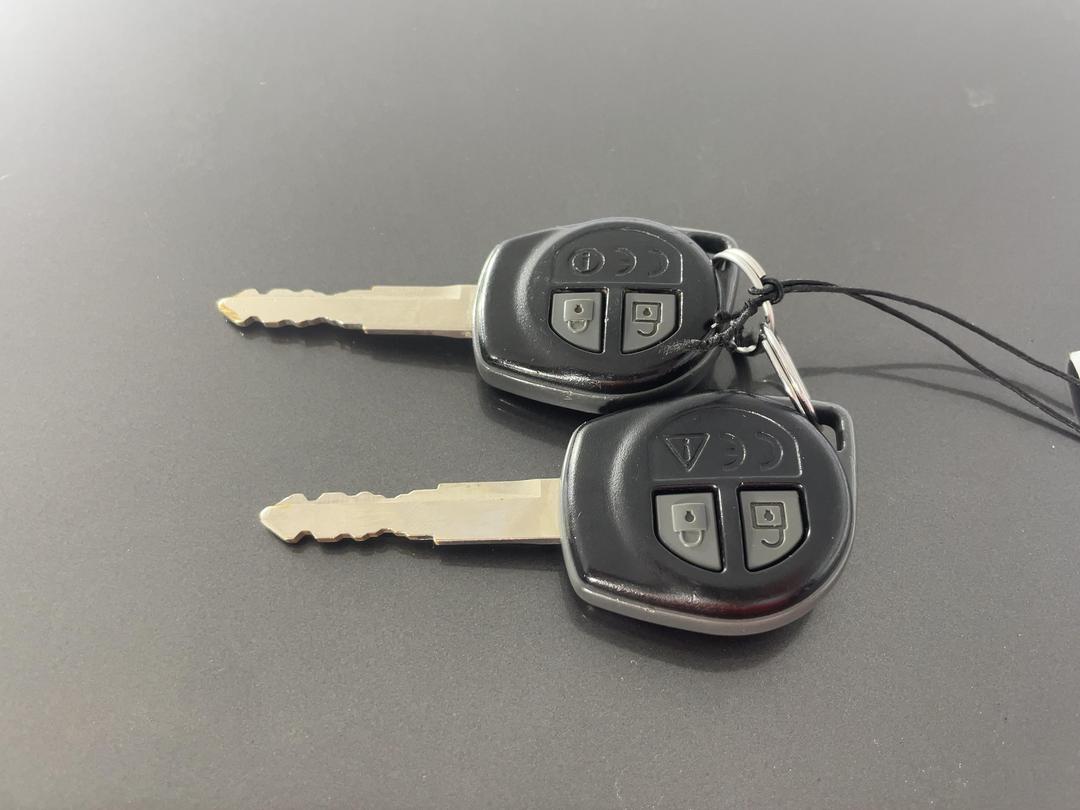 Photo '22' of Suzuki Swift