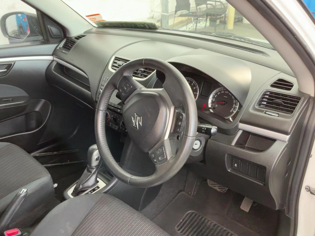 Photo '10' of Suzuki Swift Plus Photo '10' of Suzuki Swift Plus