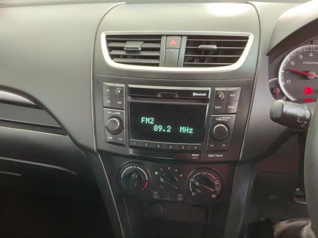 Photo '13' of Suzuki Swift Plus Photo '13' of Suzuki Swift Plus