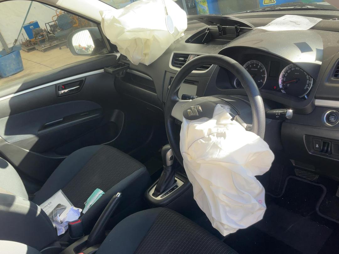 Photo '19' of Suzuki Swift