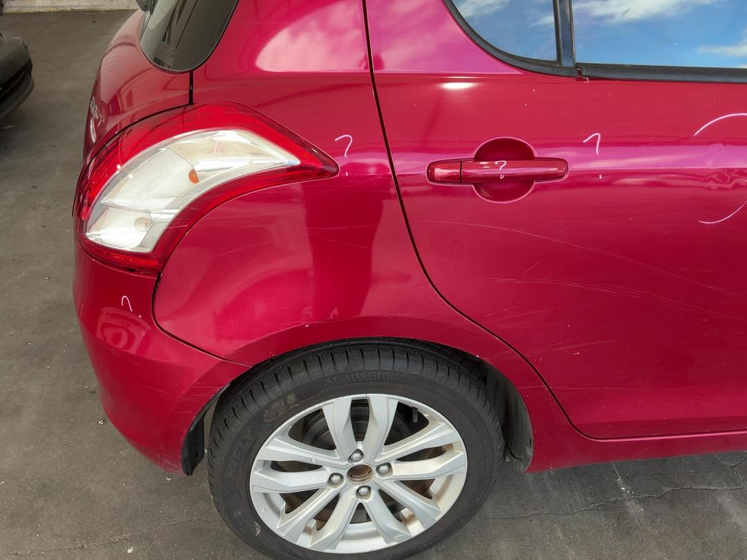 Photo '18' of Suzuki Swift XS5
