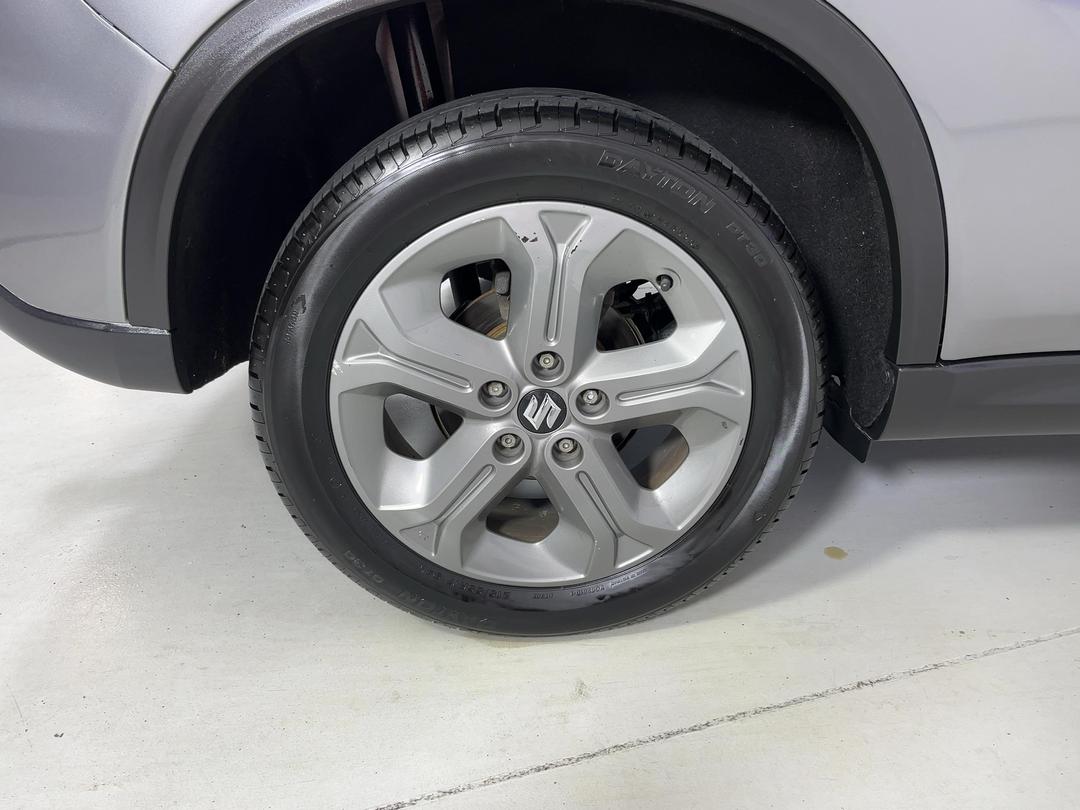 Photo '12' of Suzuki Vitara