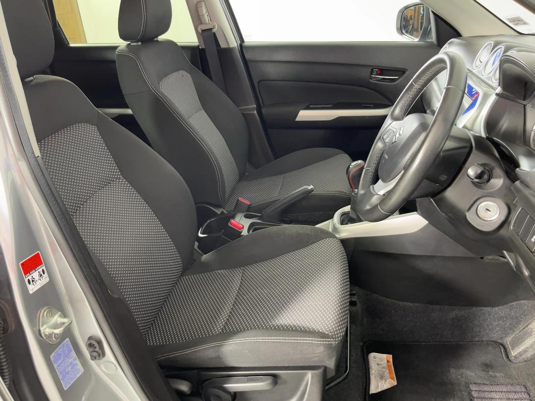 Photo '16' of Suzuki Vitara