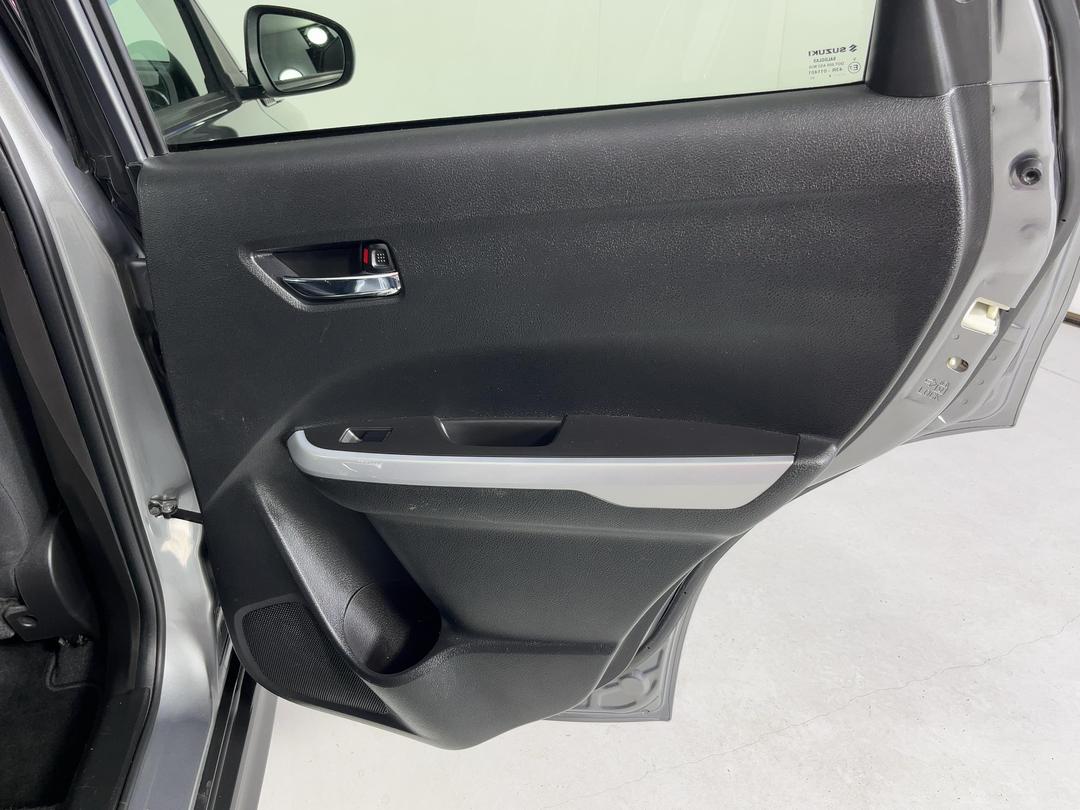 Photo '19' of Suzuki Vitara