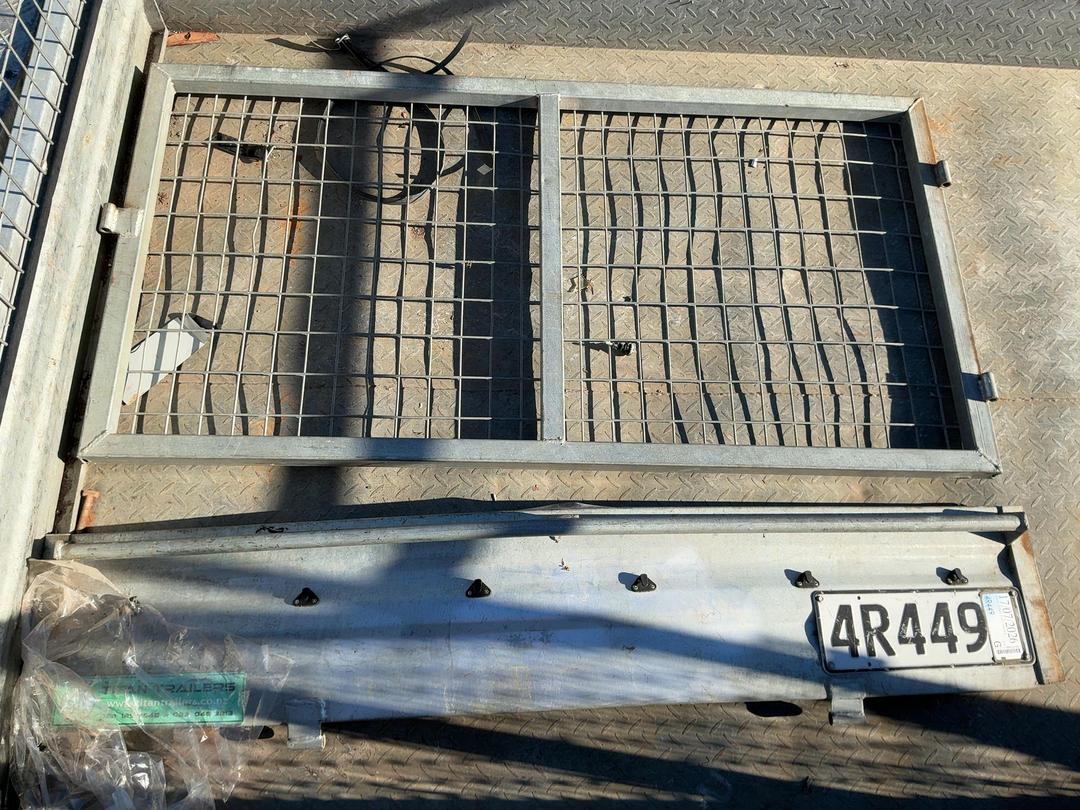 Photo '15' of TITAN 10X5 SINGLE Flat Deck - Single