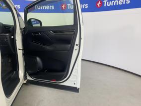 Photo '15' of Toyota Alphard