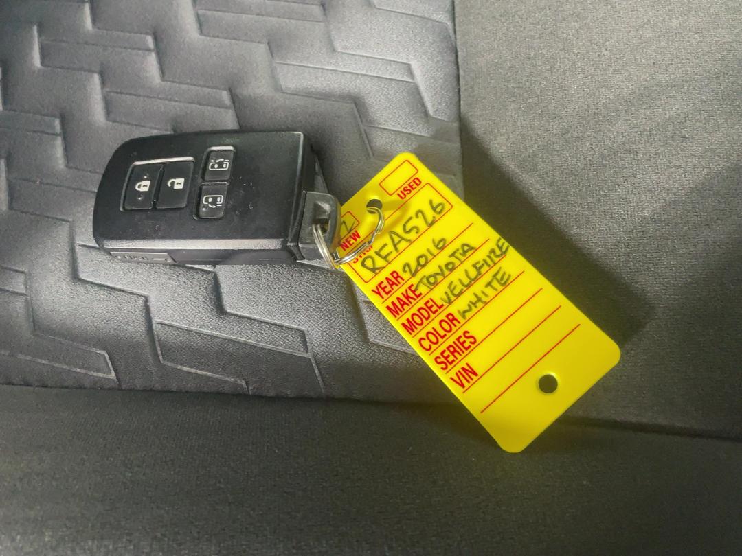 Photo '22' of Toyota Alphard