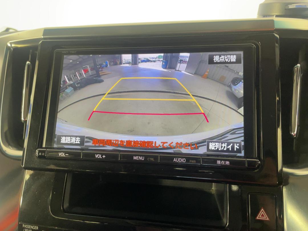 Photo '24' of Toyota Alphard