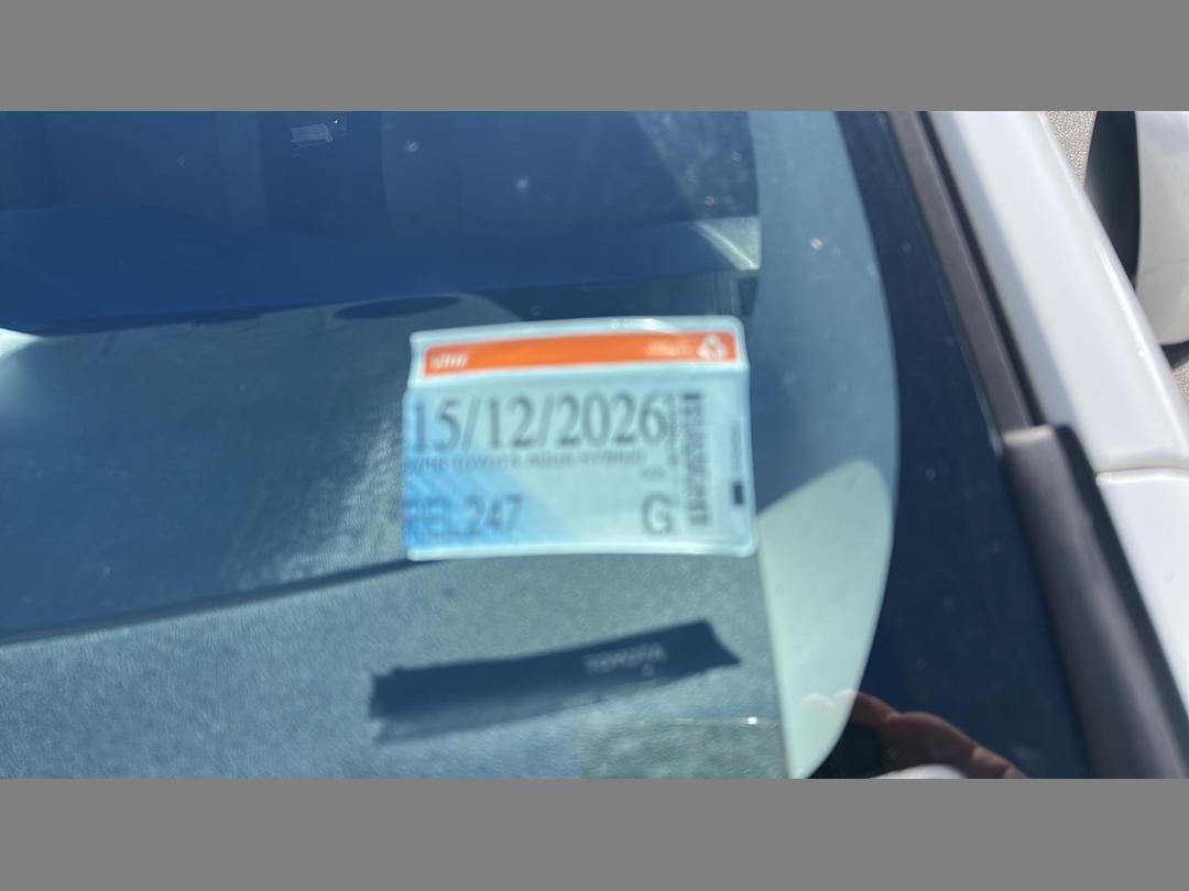 Photo '7' of Toyota Aqua Hybrid