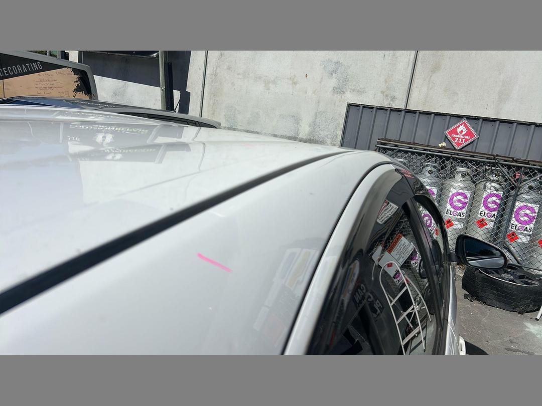 Photo '8' of Toyota Aqua Hybrid