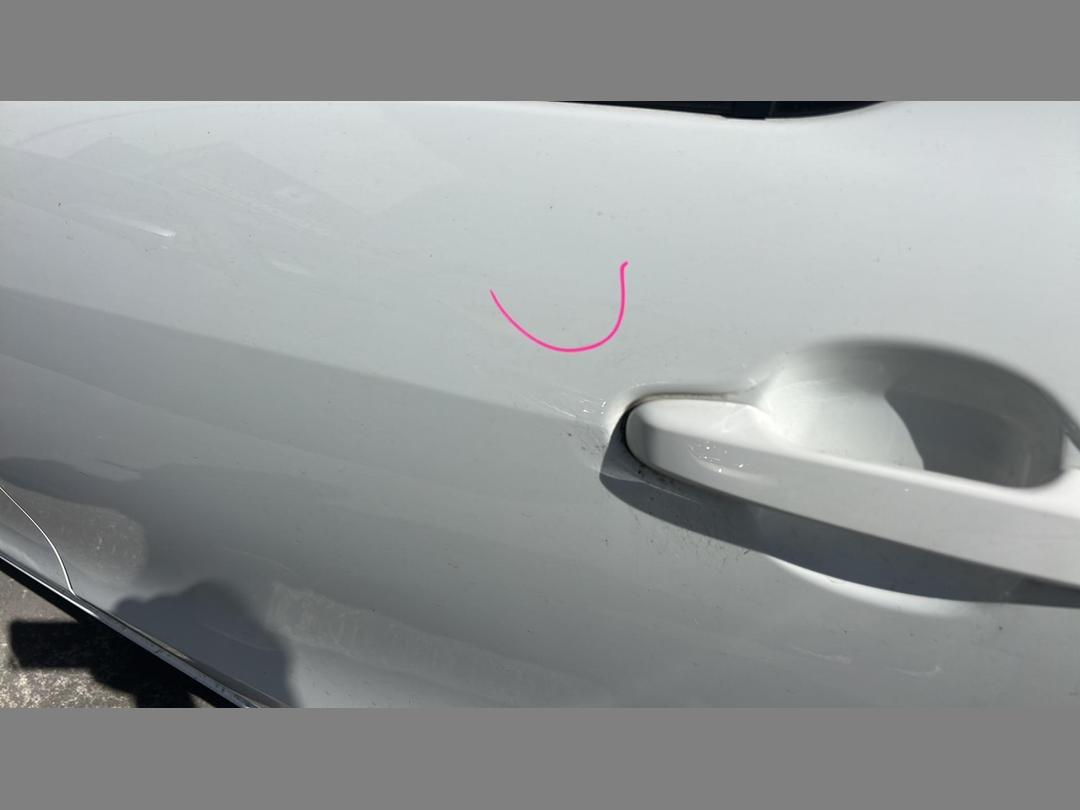 Photo '15' of Toyota Aqua Hybrid