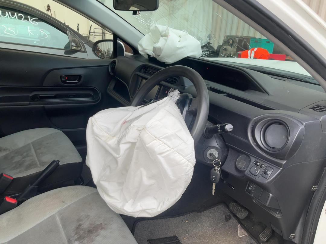 Photo '10' of Toyota Aqua