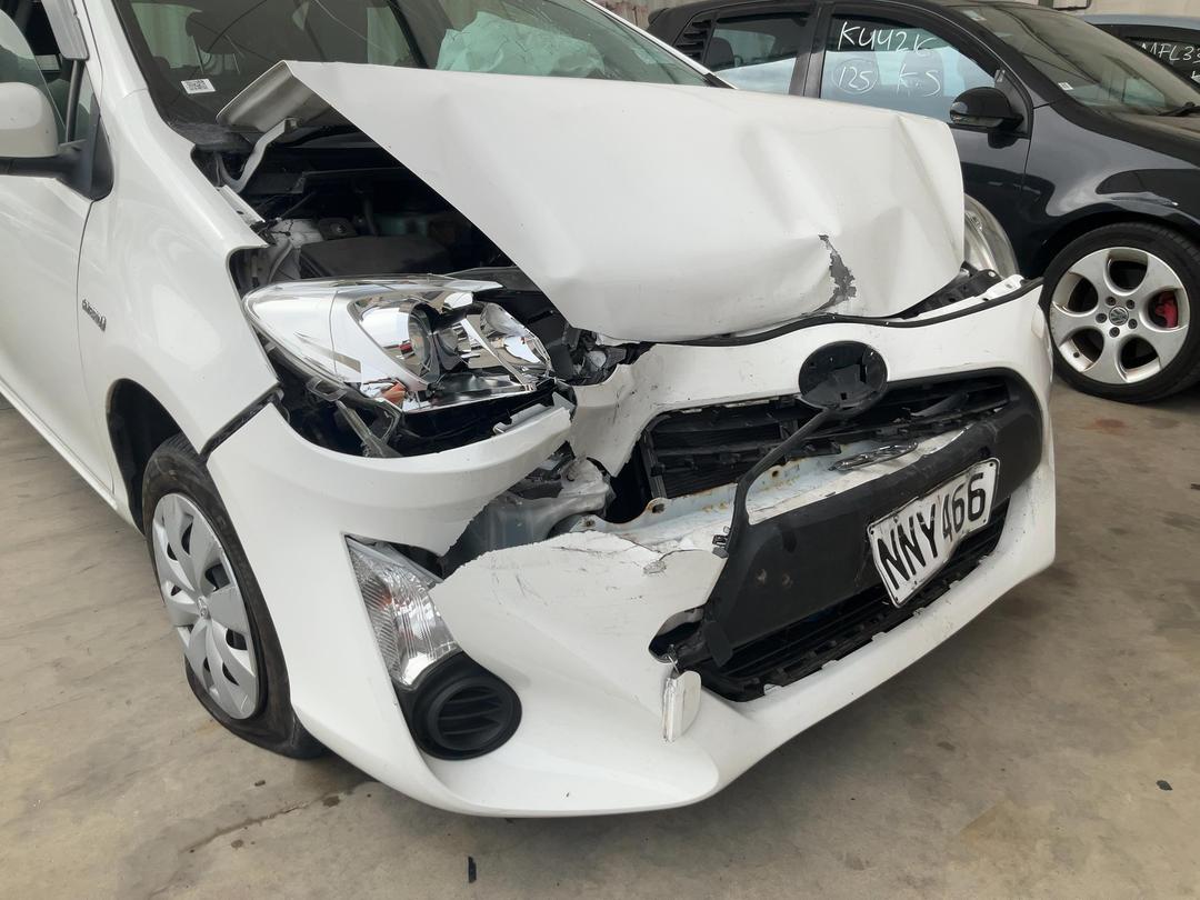 Photo '15' of Toyota Aqua