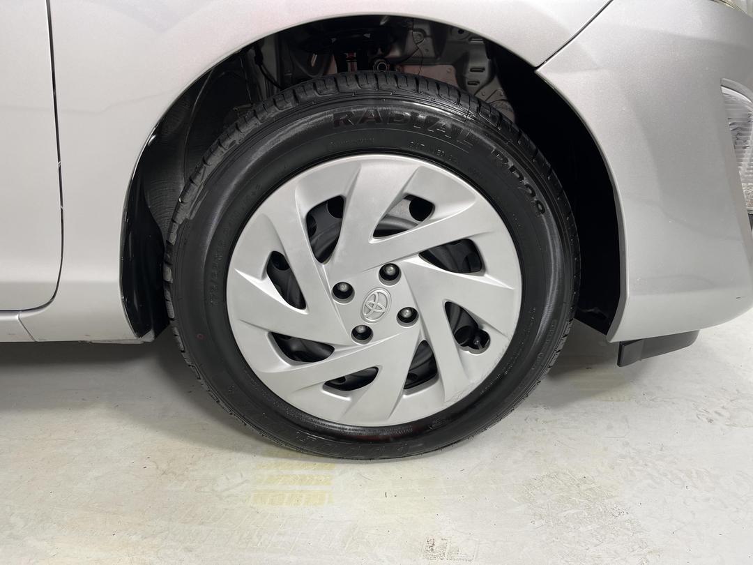 Photo '9' of Toyota Aqua