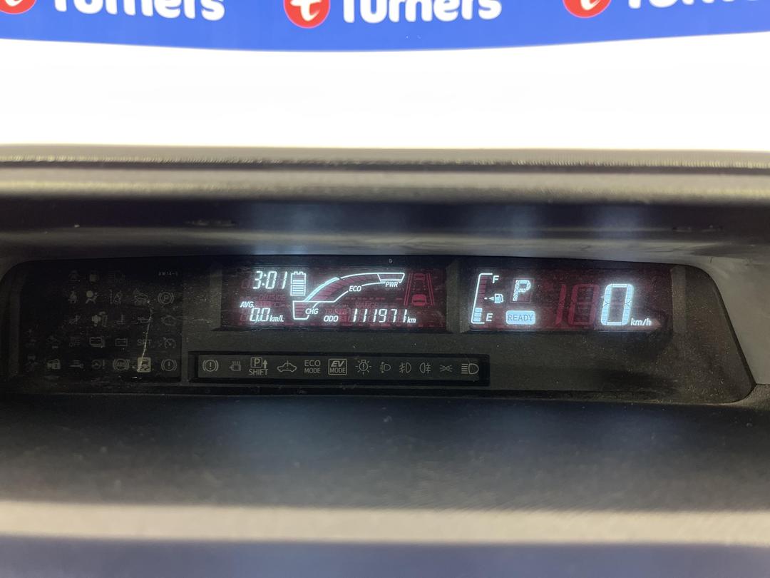 Photo '21' of Toyota Aqua