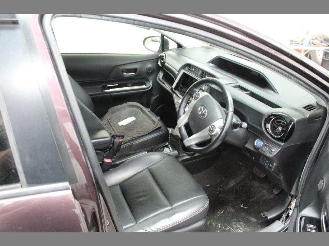 Photo '7' of Toyota Aqua