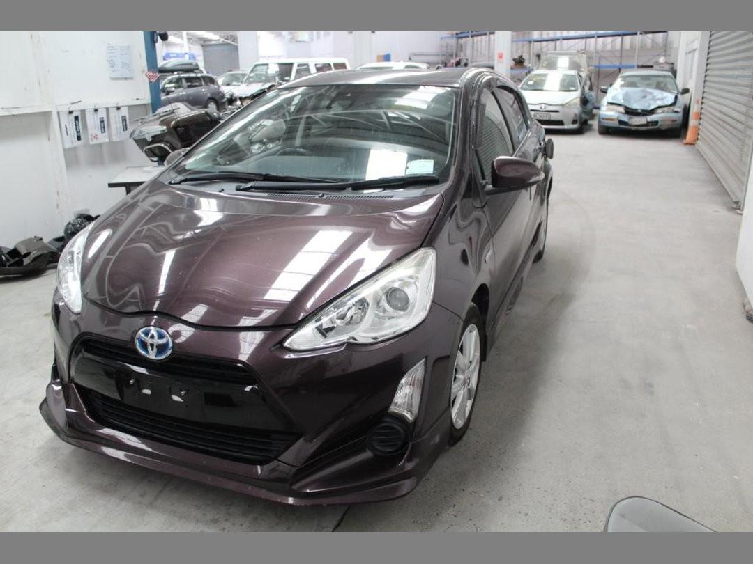 Photo '2' of Toyota Aqua