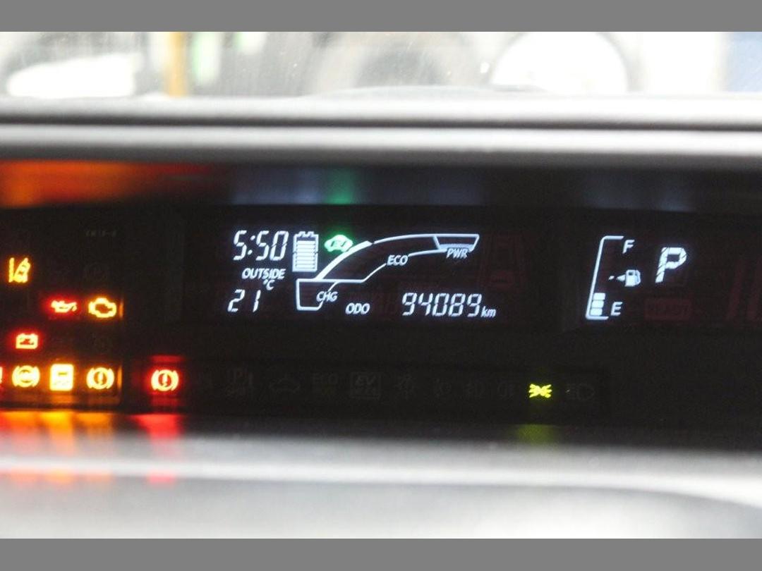 Photo '16' of Toyota Aqua