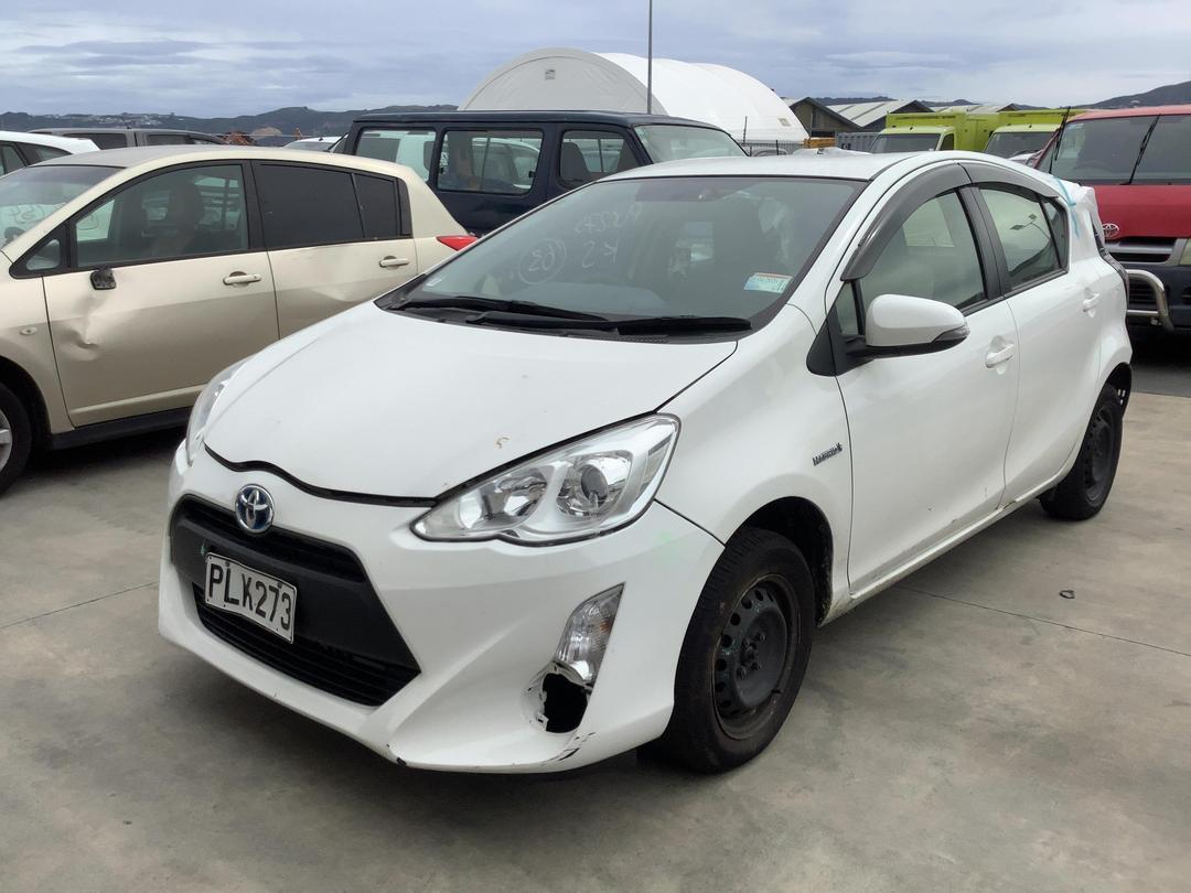 Photo '3' of Toyota Aqua