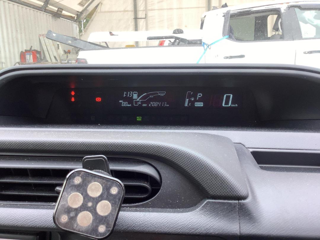 Photo '11' of Toyota Aqua