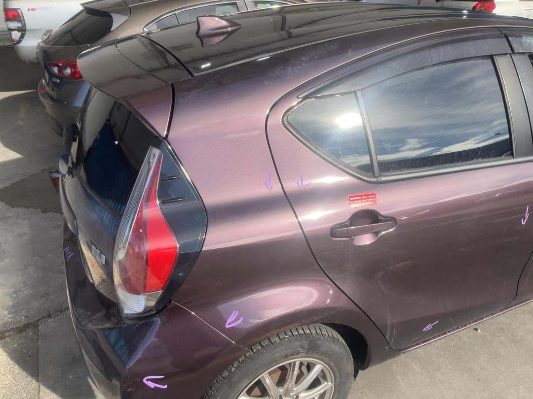 Photo '14' of Toyota Aqua