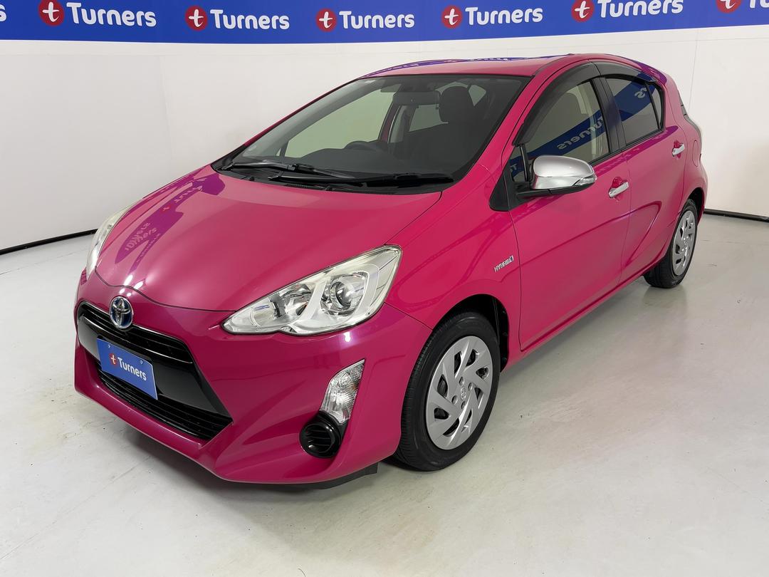 Photo '4' of Toyota Aqua