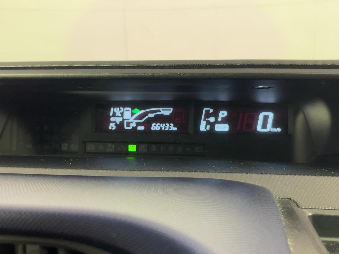 Photo '21' of Toyota Aqua