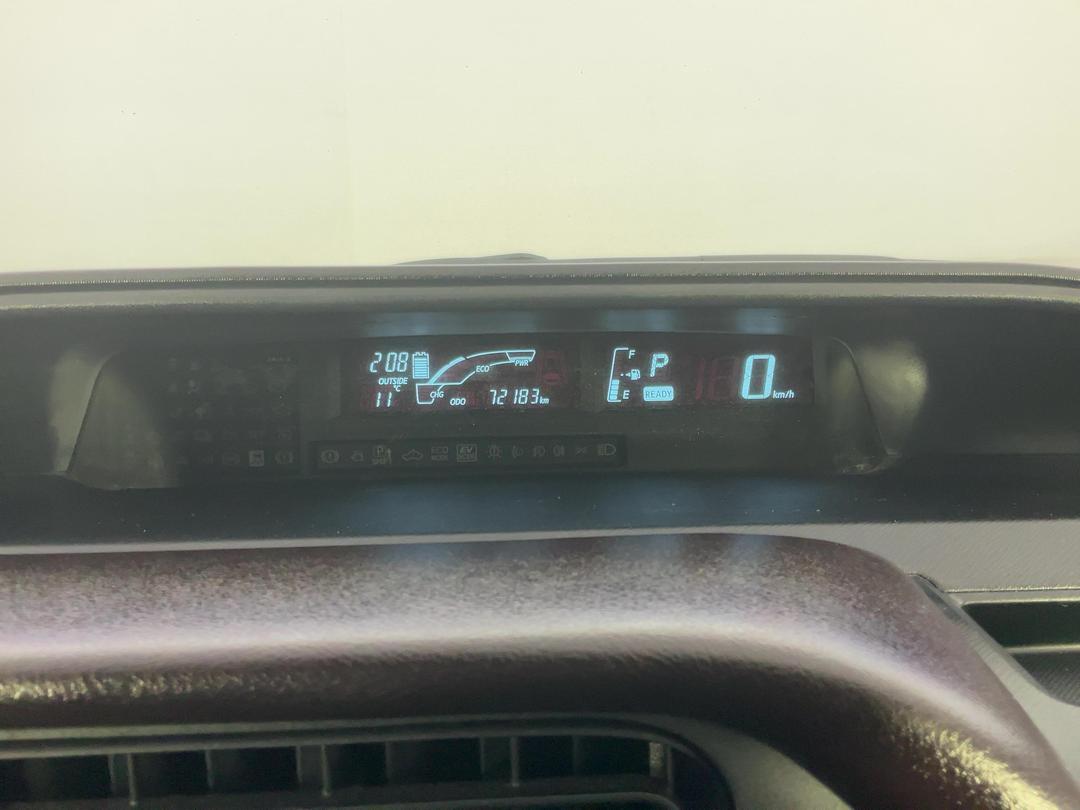 Photo '21' of Toyota Aqua