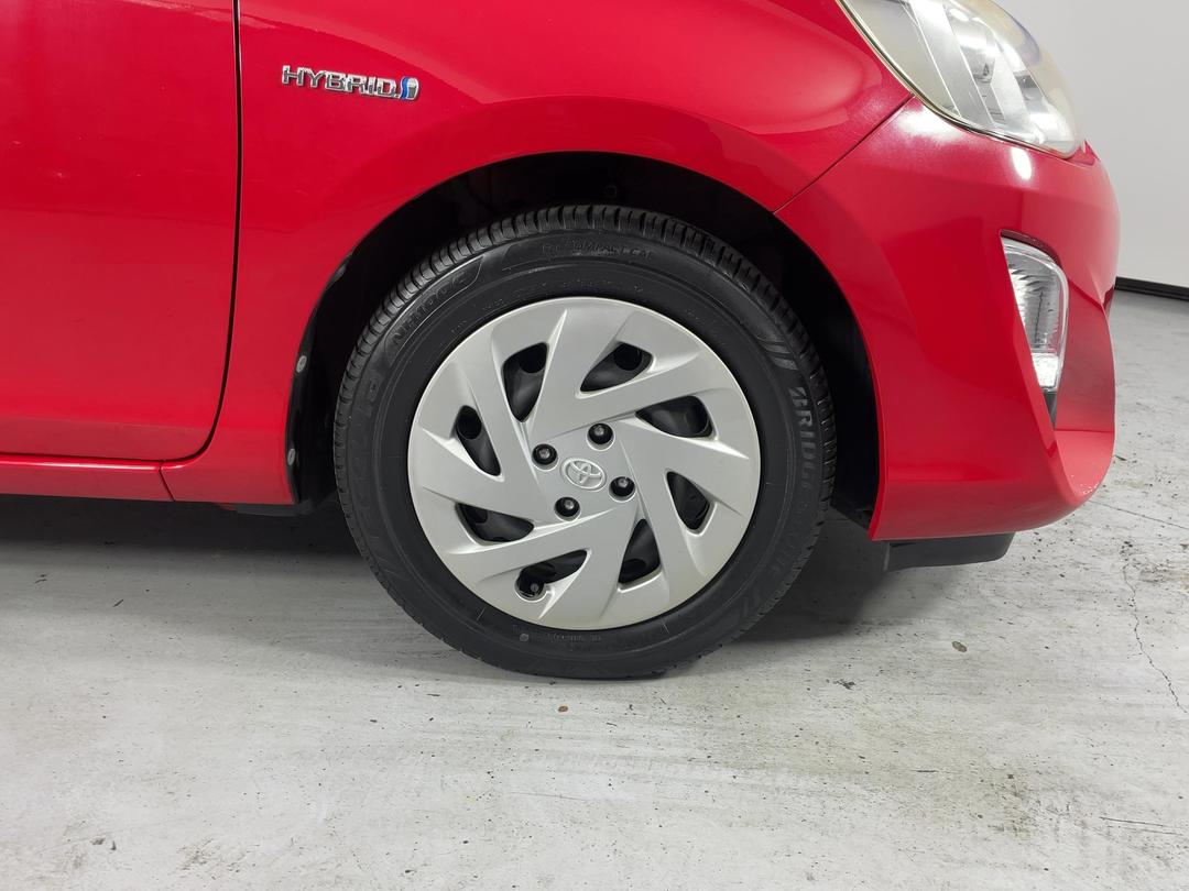 Photo '9' of Toyota Aqua