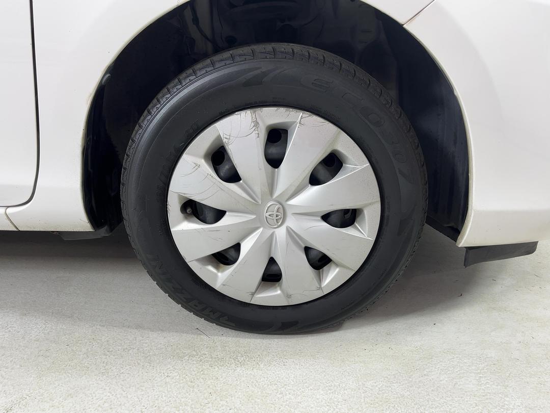 Photo '9' of Toyota Aqua