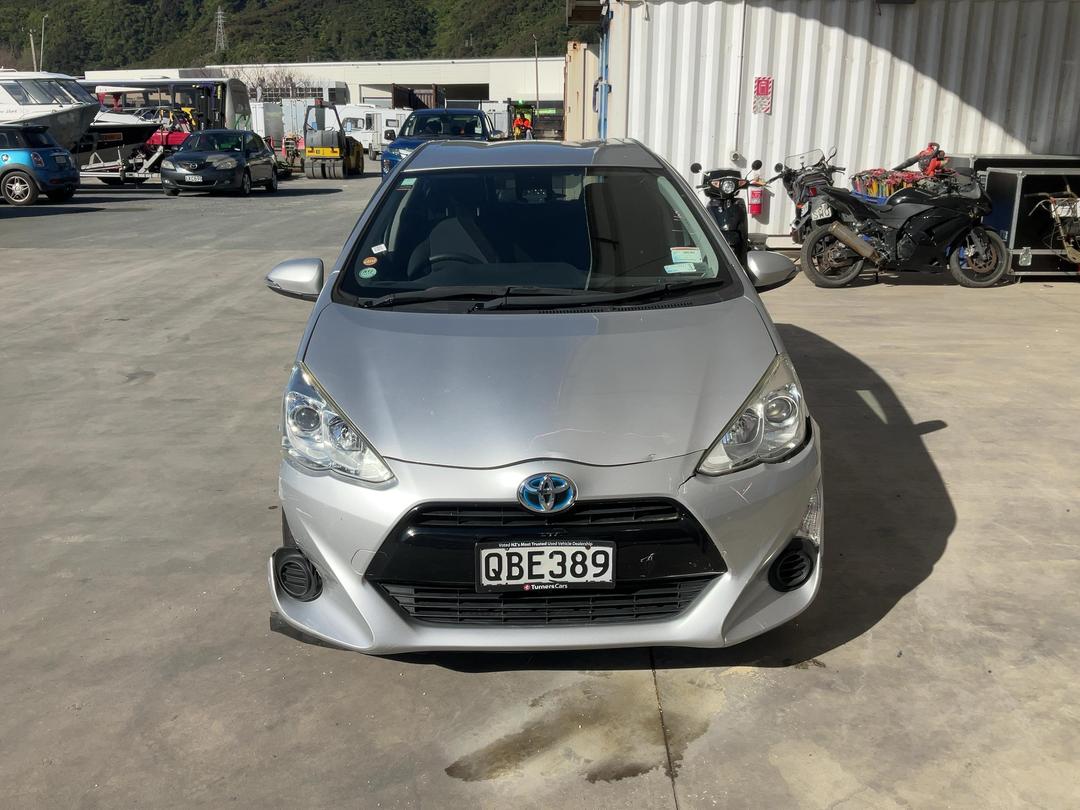 Photo '2' of Toyota Aqua