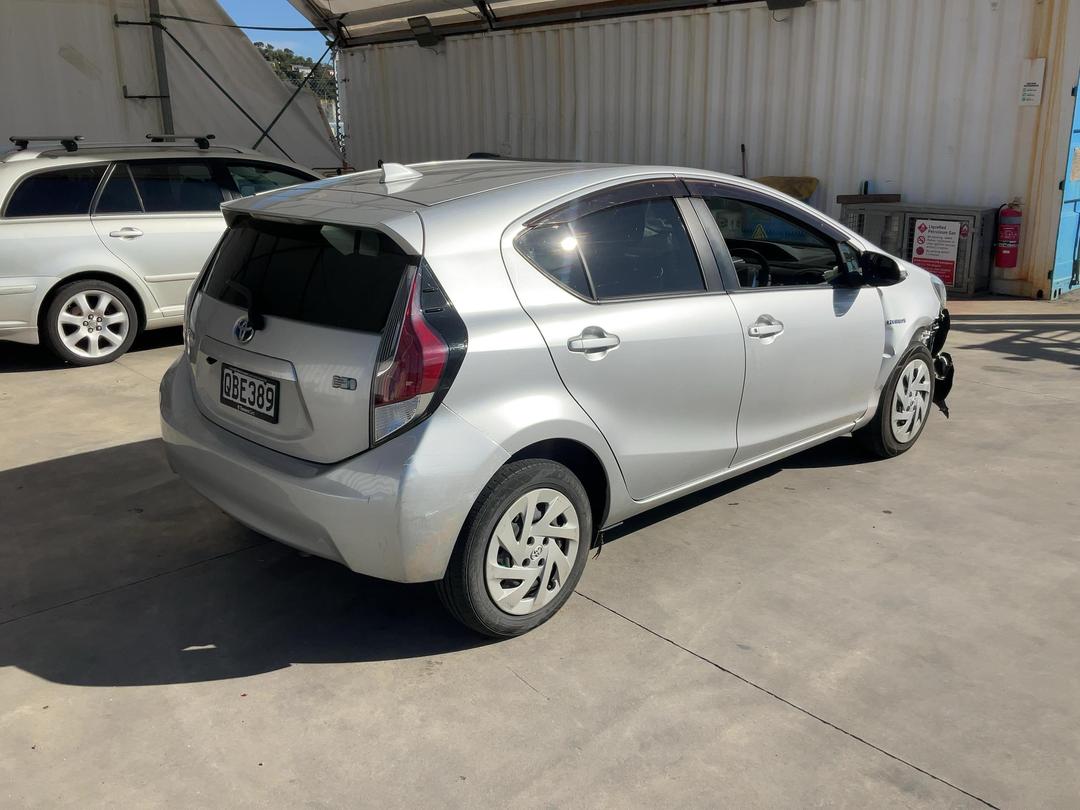 Photo '7' of Toyota Aqua