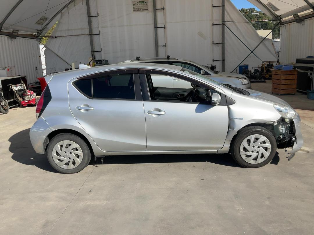 Photo '8' of Toyota Aqua