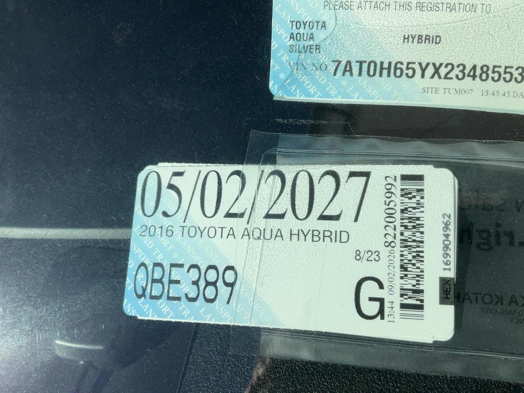 Photo '21' of Toyota Aqua