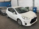 Thumbnail '1' of Toyota Aqua