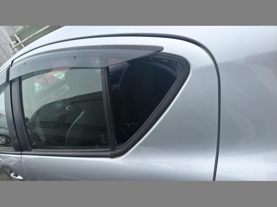 Photo '5' of Toyota Aqua
