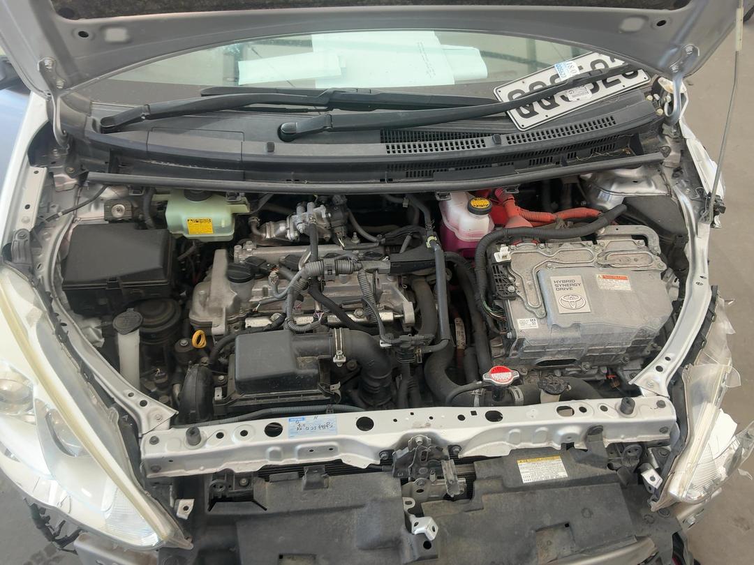 Photo '8' of Toyota Aqua