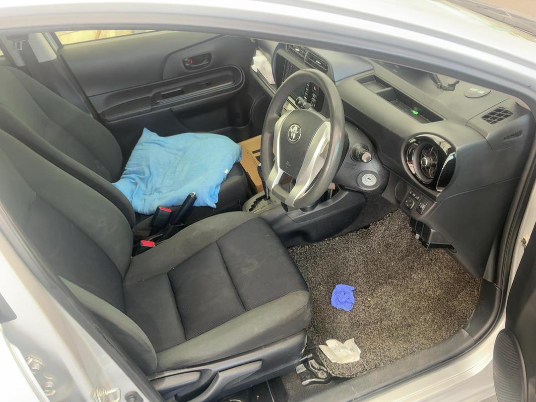 Photo '12' of Toyota Aqua