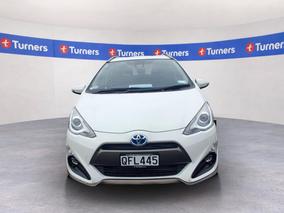 Photo '2' of Toyota Aqua